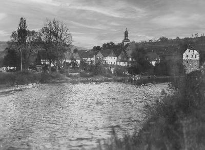 OK_1938_02_Personen_Am-Rain_Kirche_Hochzeit_1792020957_BNR118.jpg